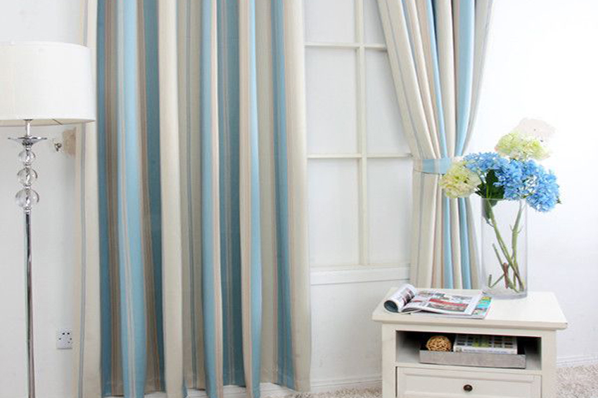 客厅如何搭配窗帘？客厅窗帘颜色搭配的方法？